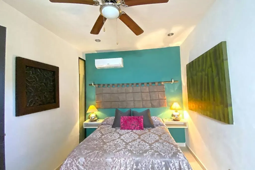 Beachside Oasis ! Spacious ½ Block From The Beach Puerto Morelos 0*,