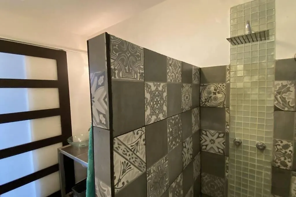 Beachside Oasis ! Spacious ½ Block From The Beach Puerto Morelos 0*,  México
