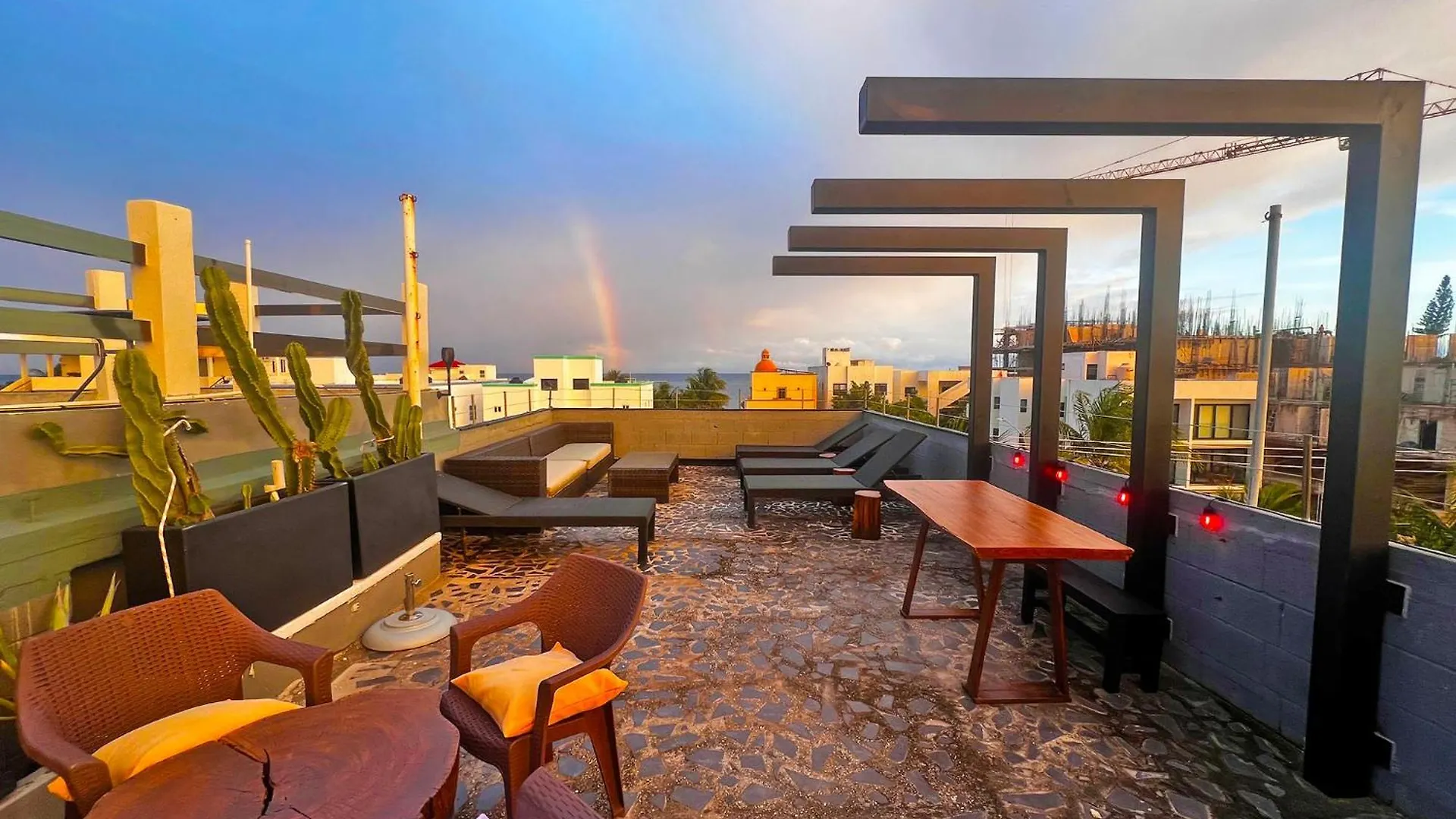 Apartamento Beachside Oasis ! Spacious ½ Block From The Beach Puerto Morelos México